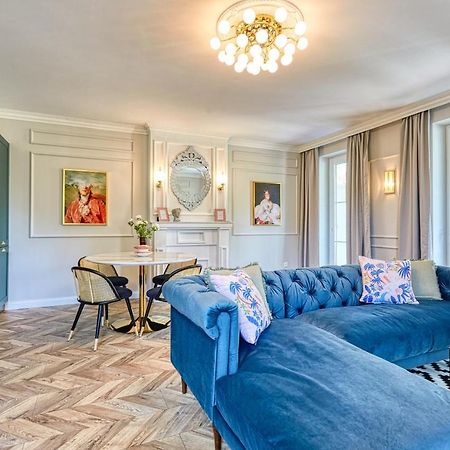 The Doors Luxury Apartment Mosonmagyarovar Bagian luar foto