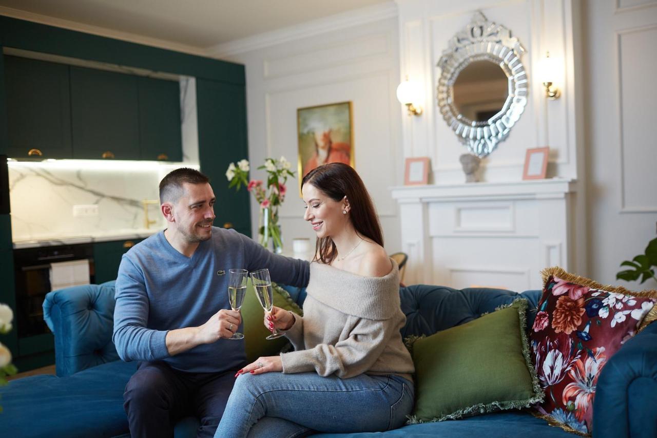The Doors Luxury Apartment Mosonmagyarovar Bagian luar foto