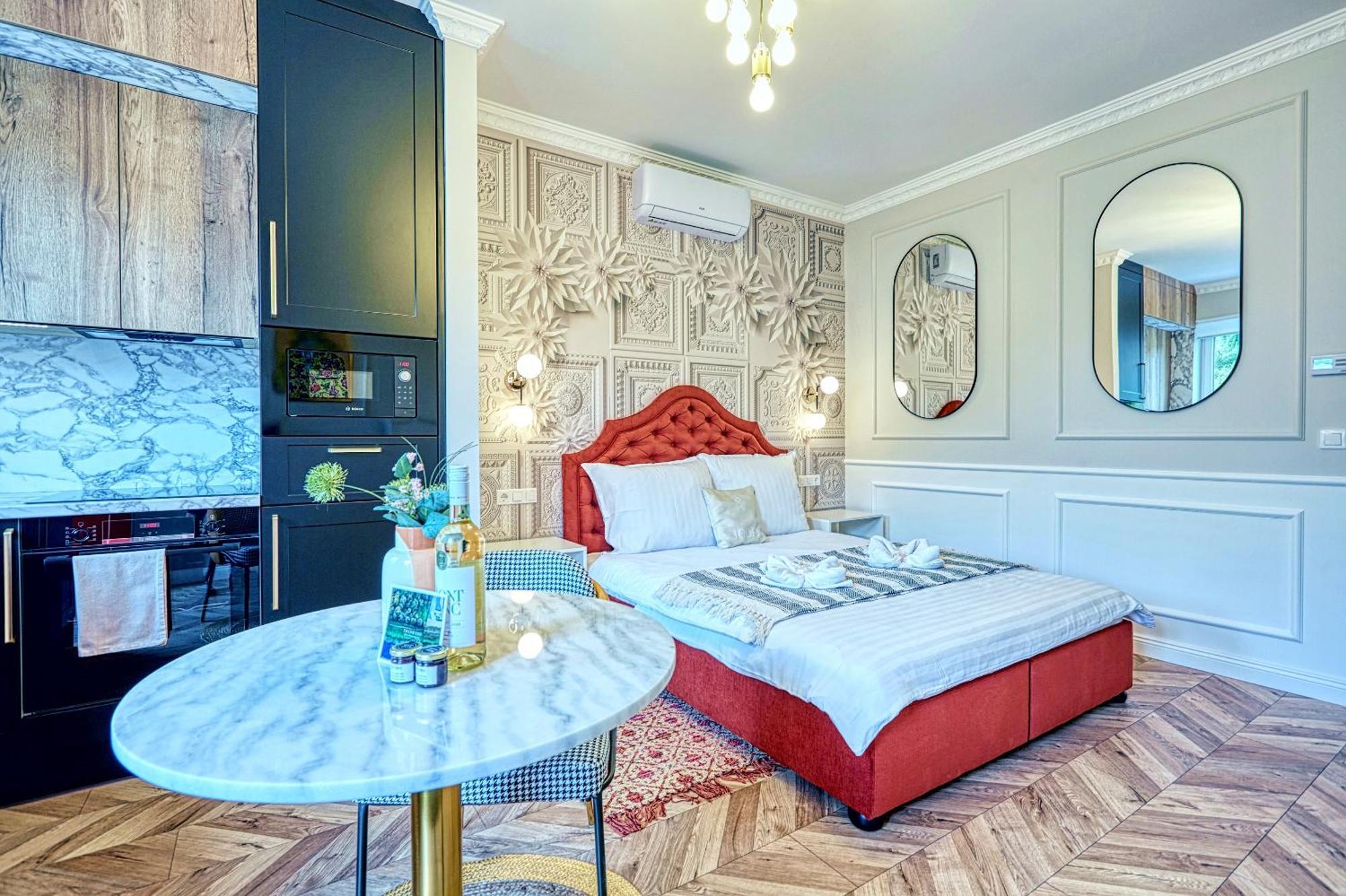 The Doors Luxury Apartment Mosonmagyarovar Bagian luar foto