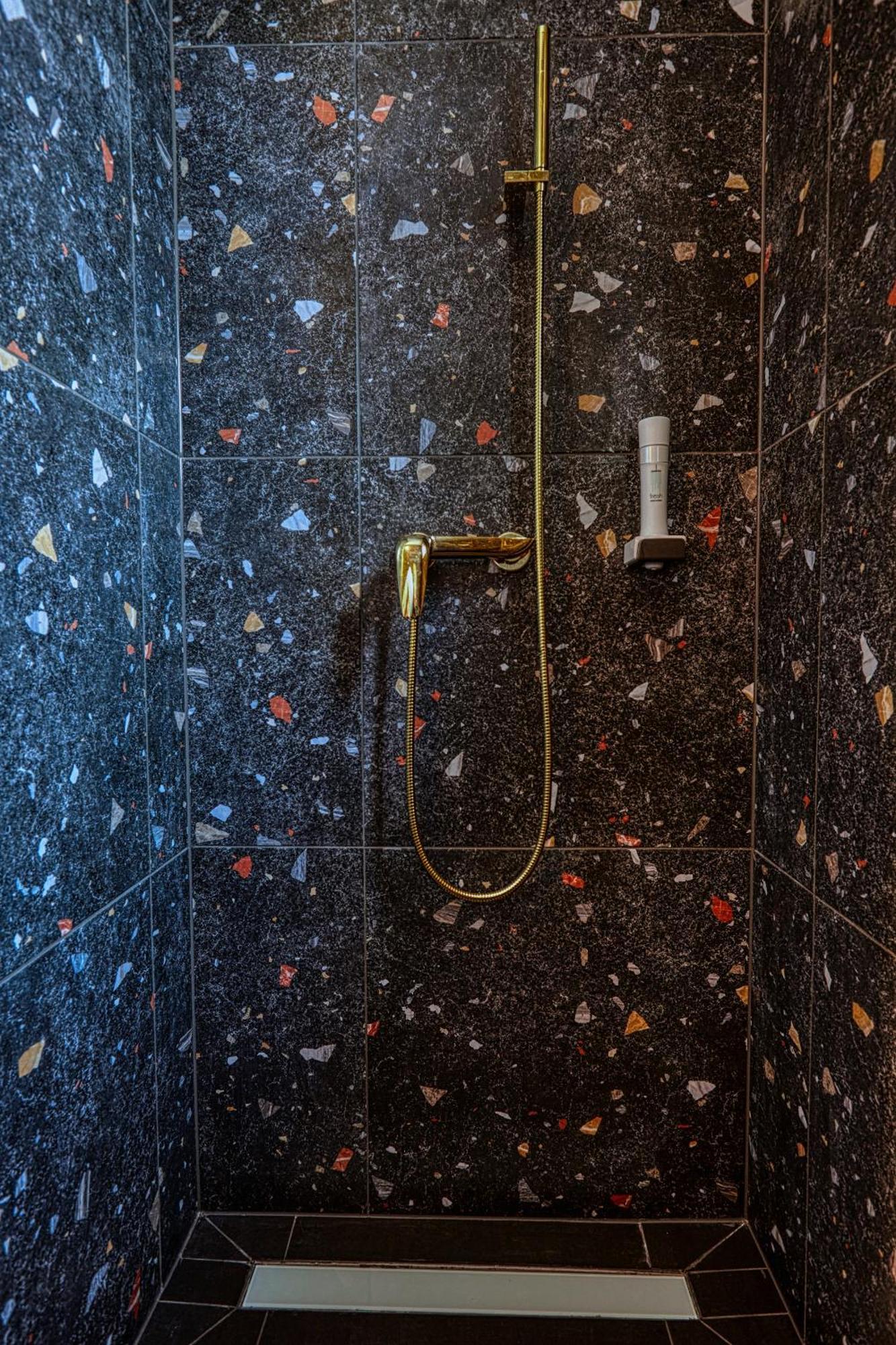 The Doors Luxury Apartment Mosonmagyarovar Bagian luar foto