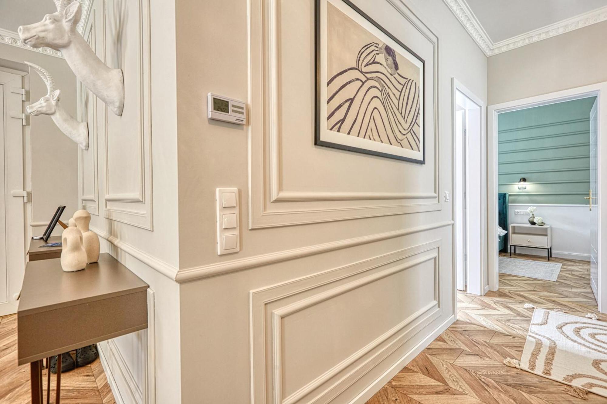 The Doors Luxury Apartment Mosonmagyarovar Bagian luar foto